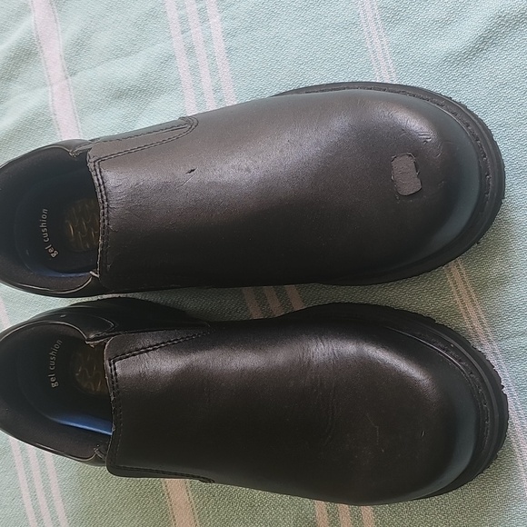 Dr Scholls Oil And Slip Resistant Shoes MENS 8.5 WIDE Like New *FLAW* - Picture 5 of 6